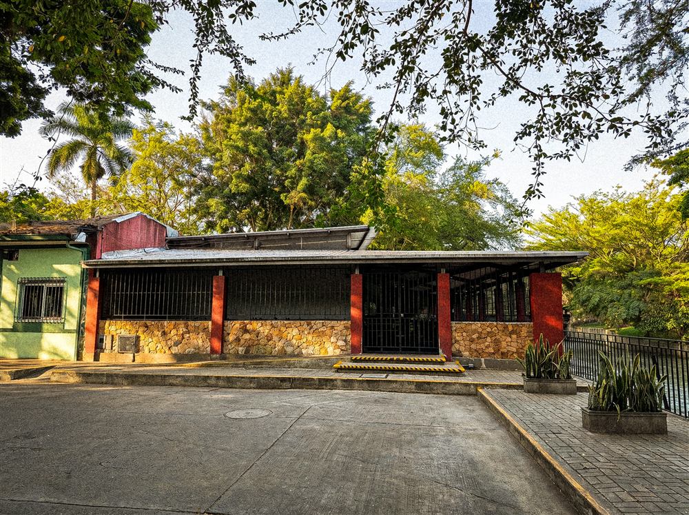 Fachada Restaurante Don Karlos Del Río